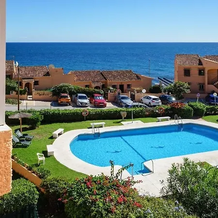 Cozy Seaview Getaway Apartment Fuengirola